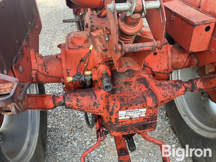 1959-allis-chalmers-d17-series-i-tractor-image-17