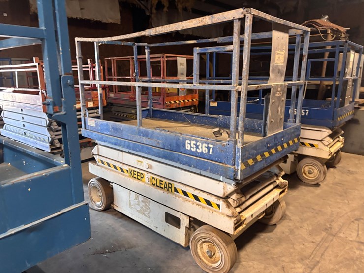 #149-•-skyjack-4620-20-ft-electric-scissor-lift-image-3