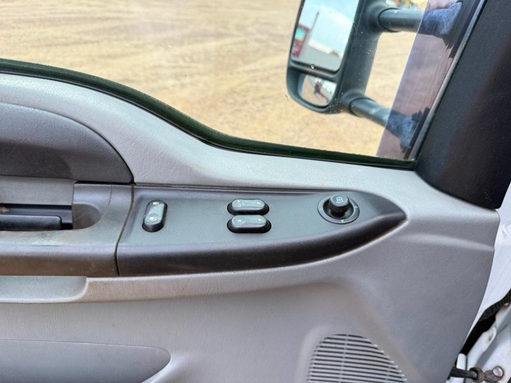 2006-ford-f250-xl-image-38
