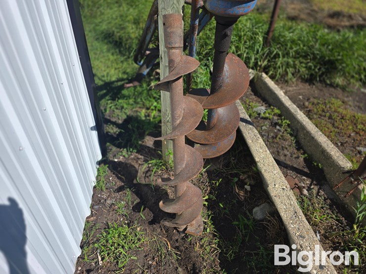 ford-3-pt-post-auger-image-11