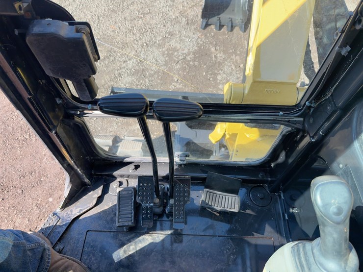 2005-caterpillar-304cr-image-30