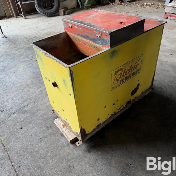 Ritchie Livestock Waterer