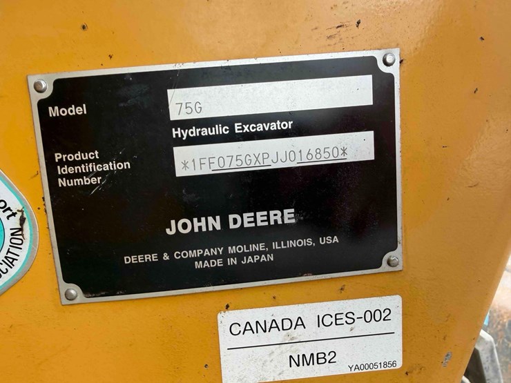 2019-deere-75g-image-30