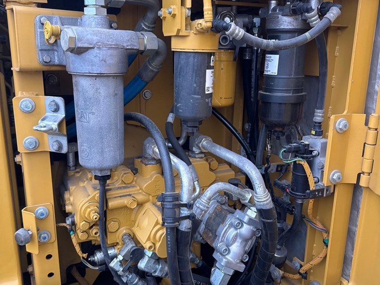 2020-caterpillar-315f-lcr-image-28