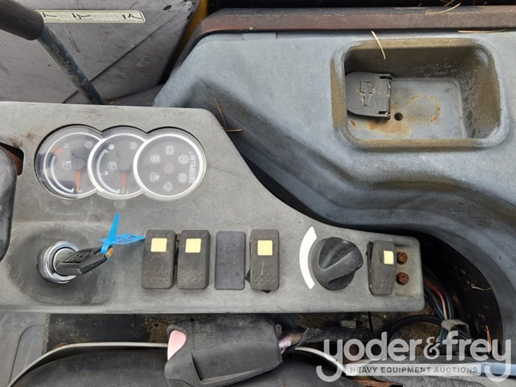 2010-caterpillar-303c-cr-image-54
