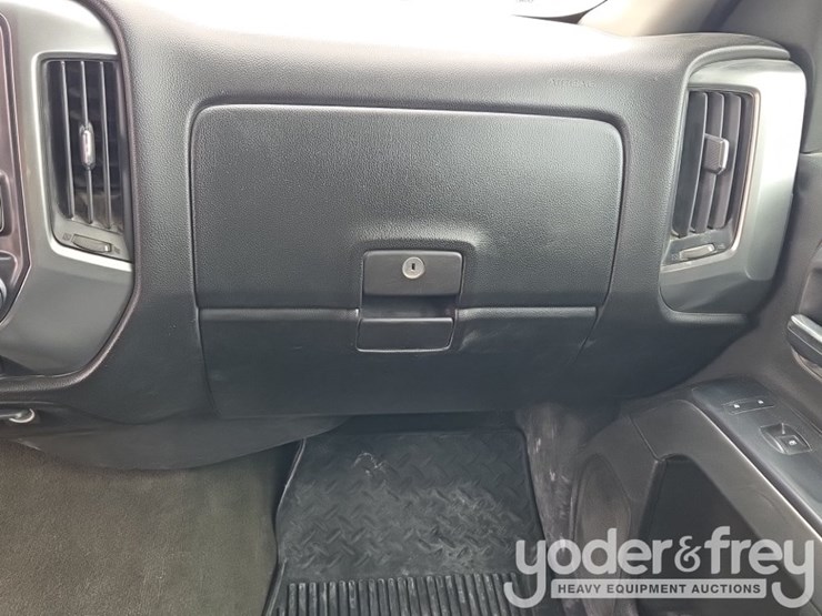 2015-chevrolet-silverado-1500-image-41