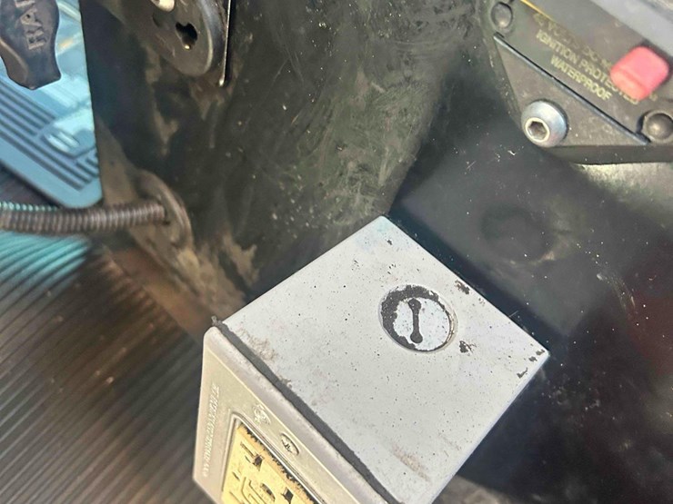 2018-kenworth-t300-image-58