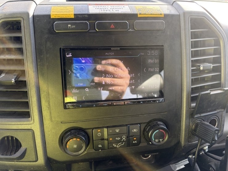 2017-ford-f550-image-39