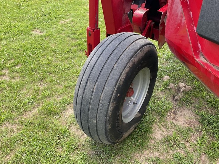 2015-case-ih-dc133-image-15