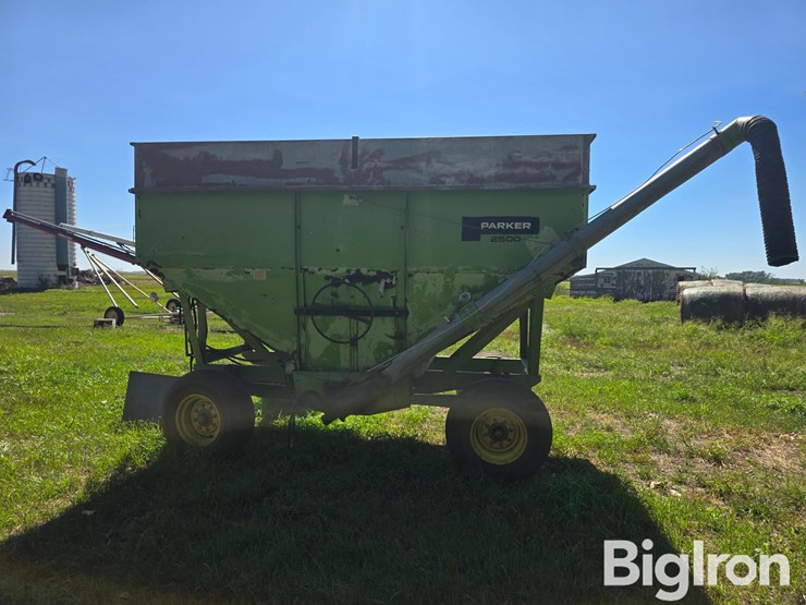 parker-gravity-wagon-w/auger-image-8