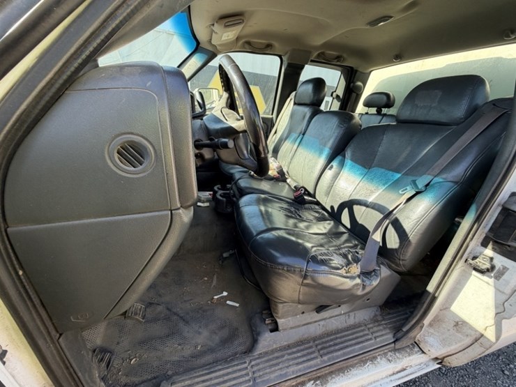 2002-chevrolet-silverado-3500-image-20
