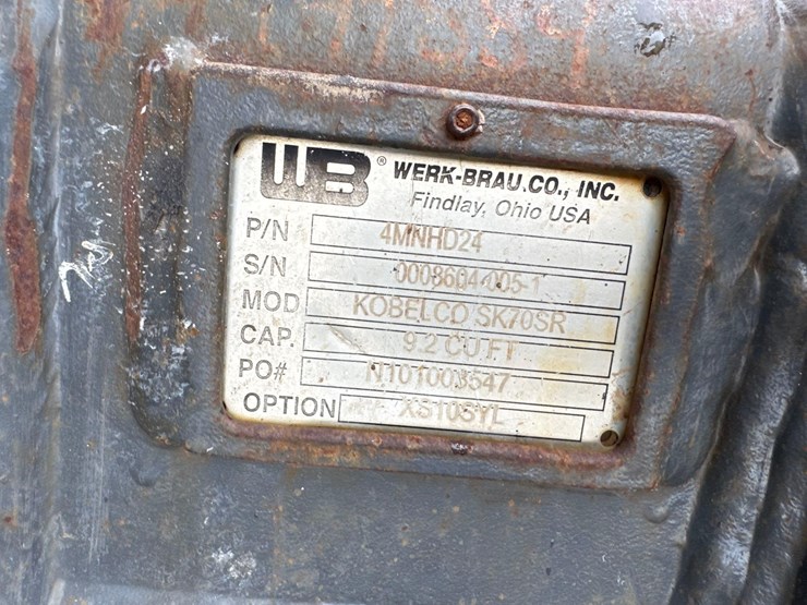 2024-john-deere-85-image-12
