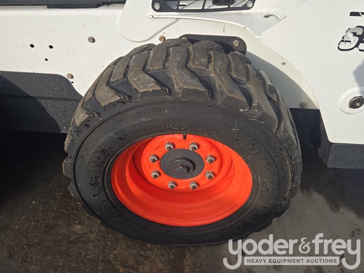 2017-bobcat-s590-image-10