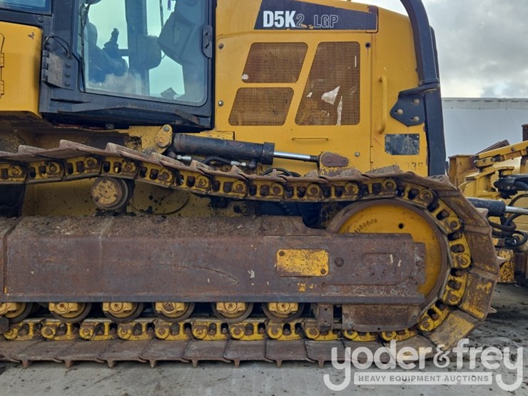 2014-caterpillar-d5k2-lgp-image-15