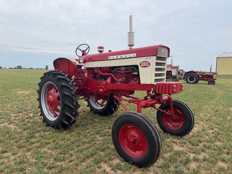 farmall-560-hi-clear-image-7