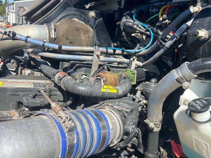 2018-kenworth-t300-image-41