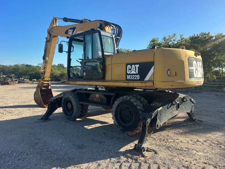 2012-caterpillar-m322d-image-7