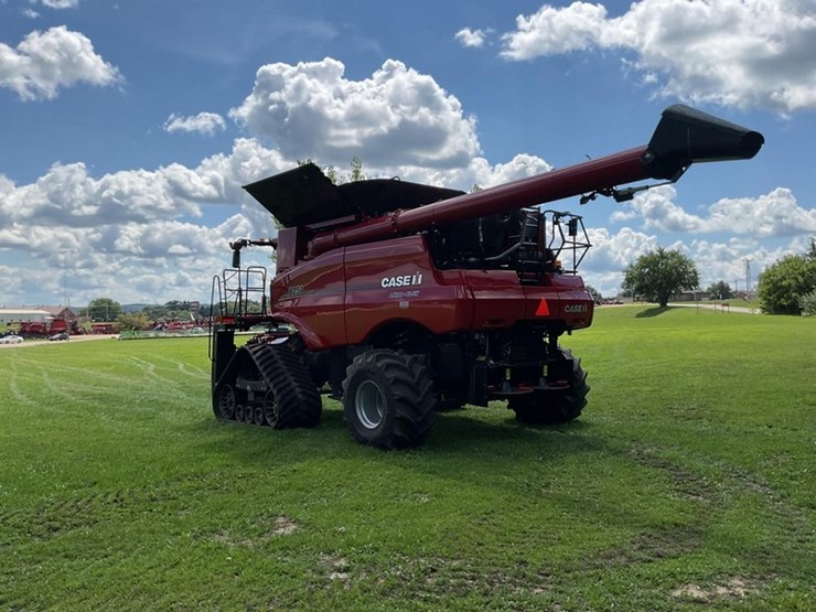 2022-case-ih-8250-image-3