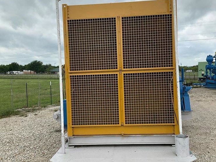 caterpillar-d379-image-11