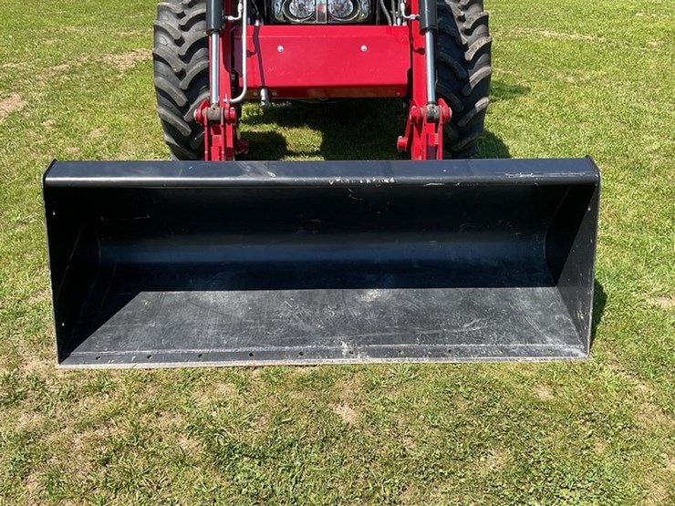 2020-case-ih-farmall-120c-image-30