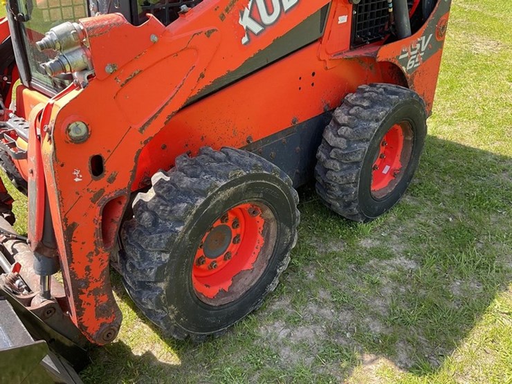 2016-kubota-ssv65-image-13