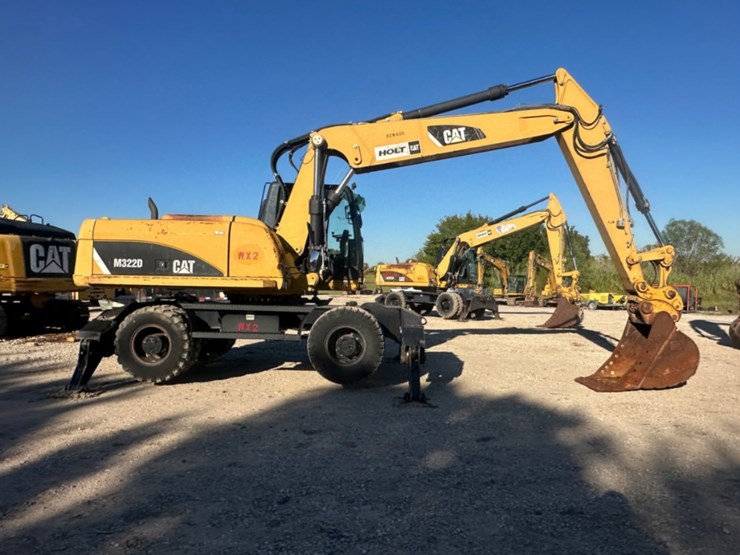 2012-caterpillar-m322d-image-4