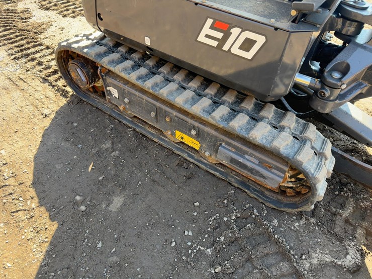 2023-bobcat-e10-image-14