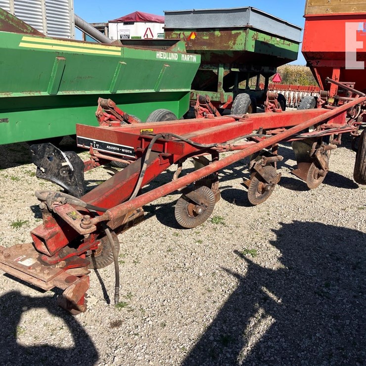 INTERNATIONAL 730