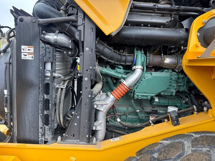 2024-volvo-l90h-image-32