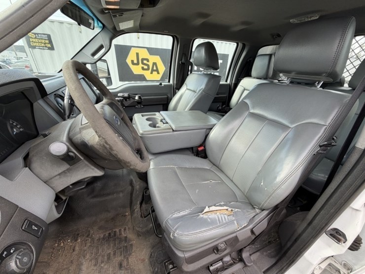 2011-ford-f350-image-27