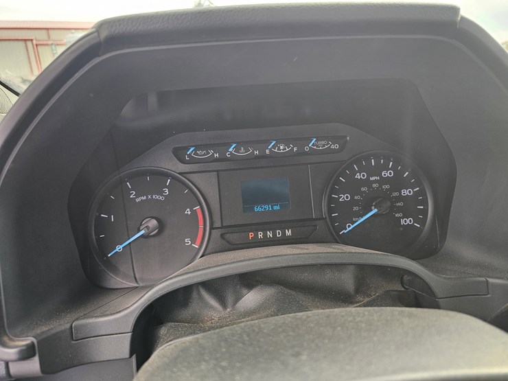 2021-ford-f550-image-6
