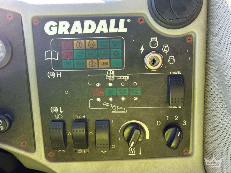 2014-gradall-xl3100-iv-image-15