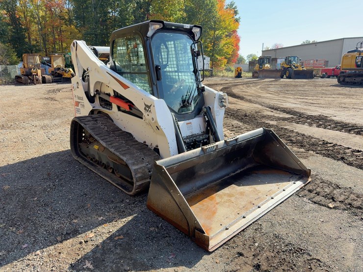 2023-bobcat-t740-image-7