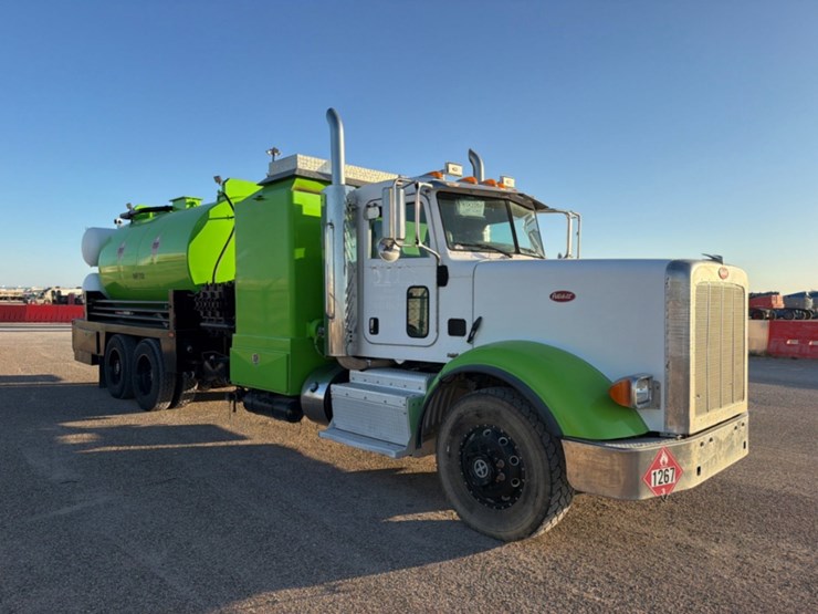 2014-peterbilt-367-image-3