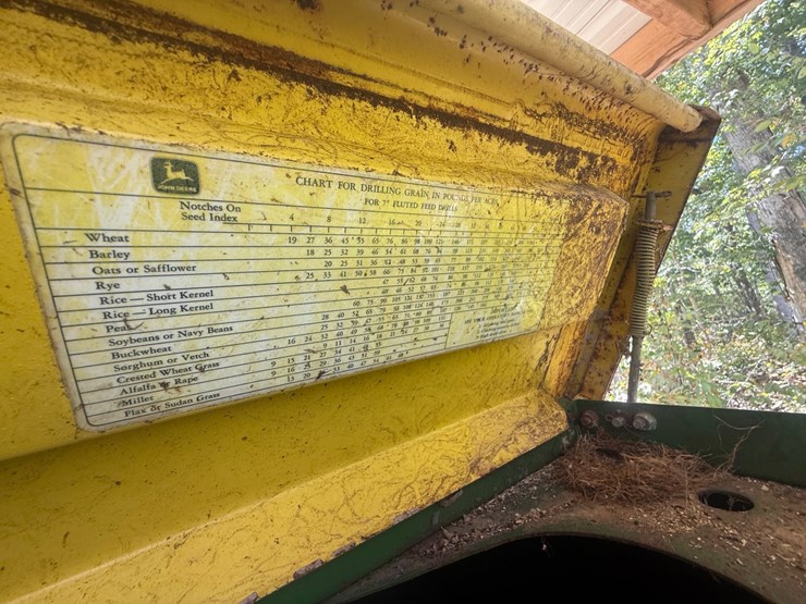 john-deere-8300-image-8