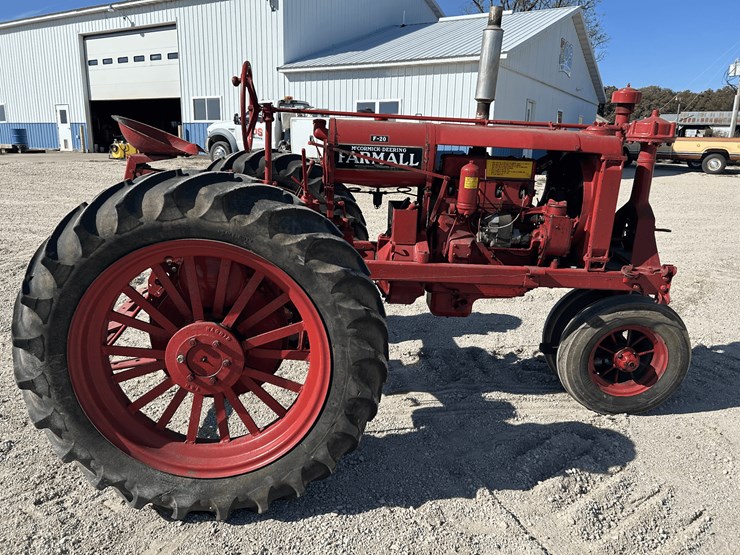 farmall-f-20-image-1