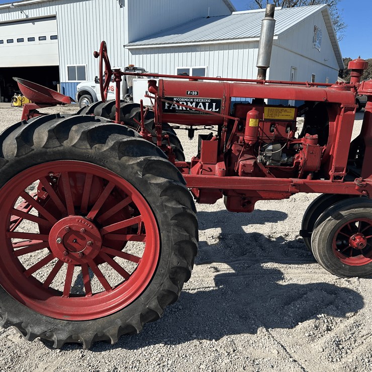 Farmall F-20