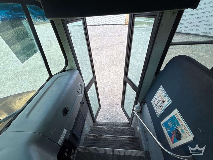 2011-ic-corporation-pb105-school-bus-image-23