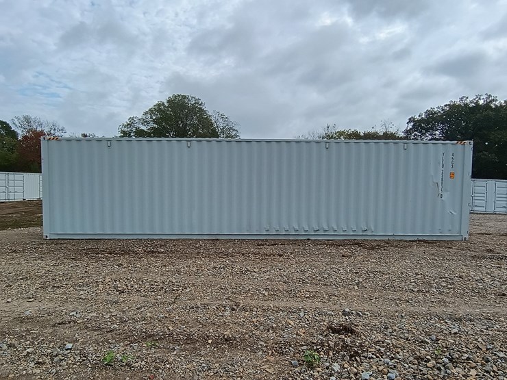 #l110-000-•-40ft-container-[damaged]-image-5