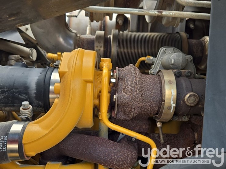 2020-deere-310sl-image-42