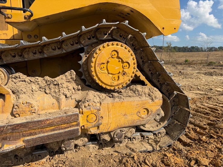 caterpillar-d8t-image-11