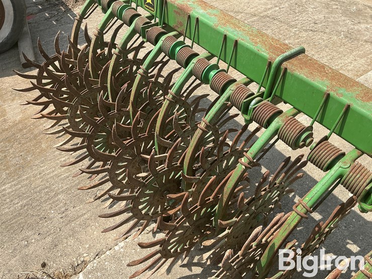 john-deere-400-image-11