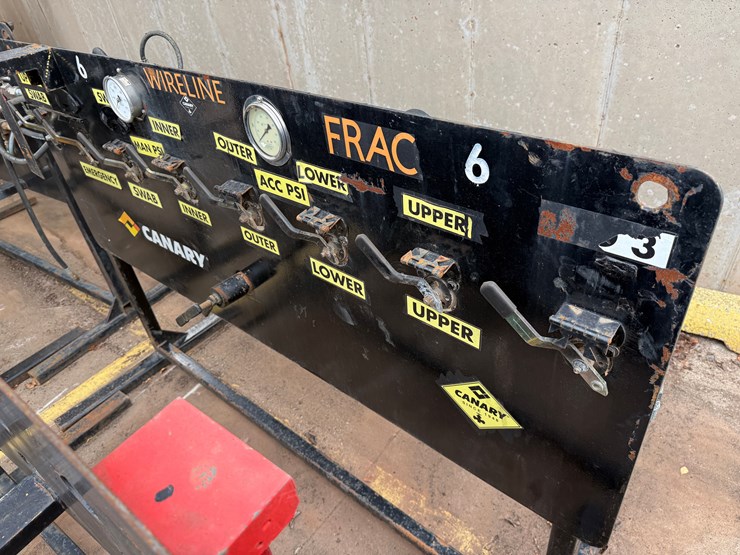 lot-w/-(3)-remote-5k-wp-accumulator--wireline-frac-valve-consoles-image-8