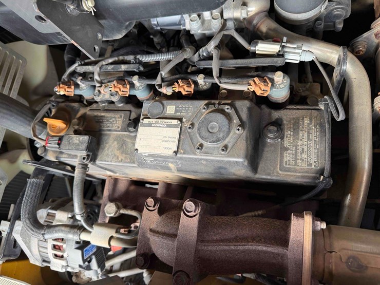 2019-deere-75g-image-23