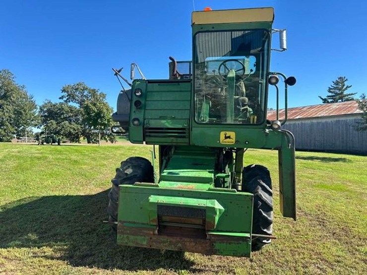 1975-john-deere-3300-image-2