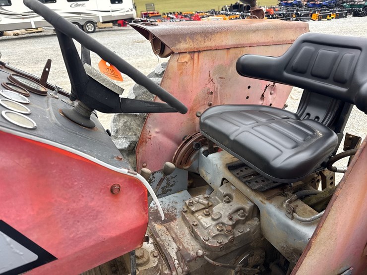 massey-ferguson-265-image-4