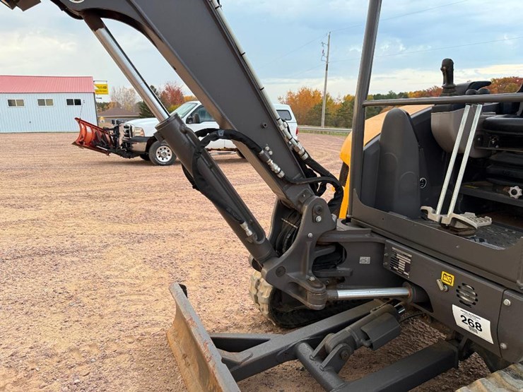 volvo-ecr40d-image-34