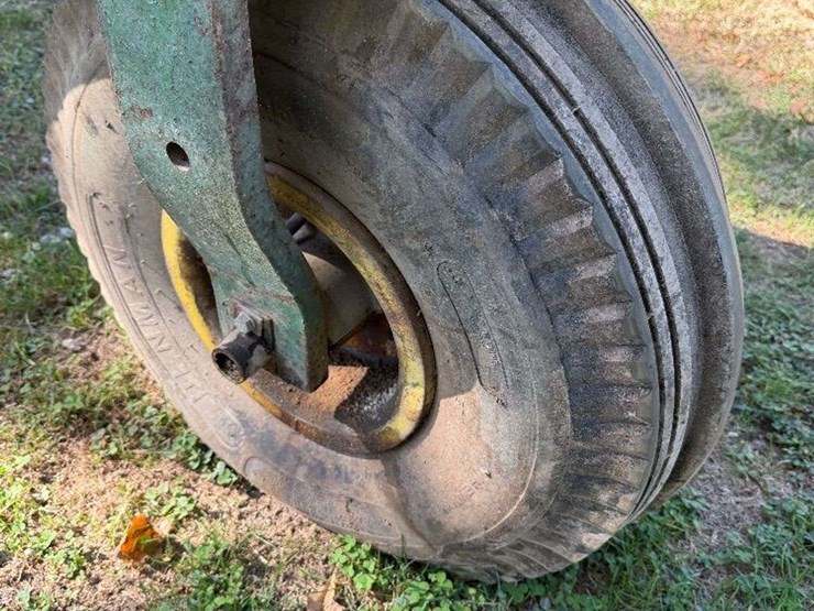 1955-john-deere-50-image-16