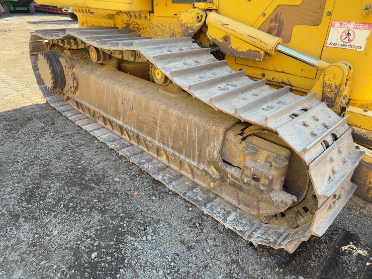 2014-komatsu-d61ex-23-image-14