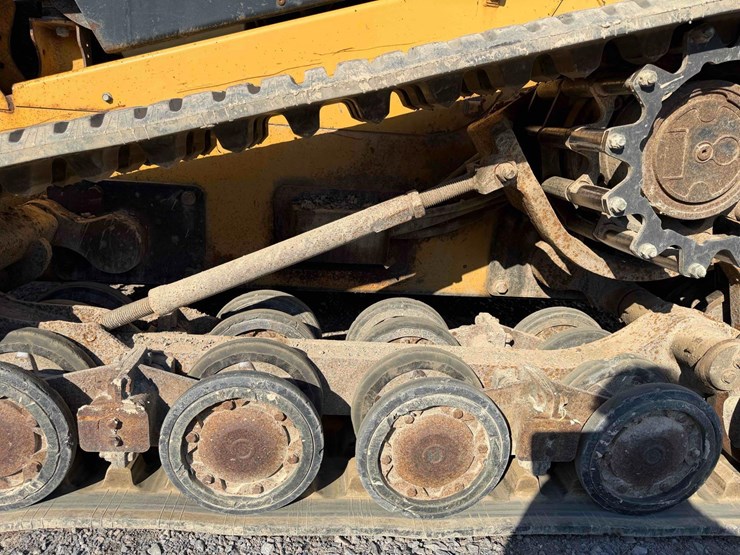 caterpillar-297c-image-17